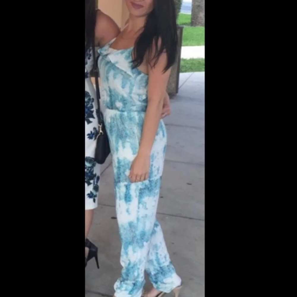 Beautiful Jumpsuit - Picture 2 of 4